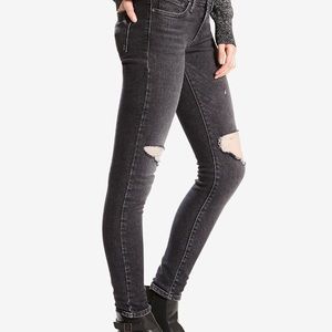Levi Distressed 711 Jeans